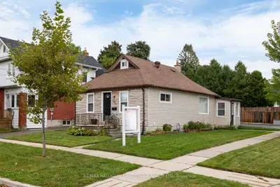 Detached in Oshawa