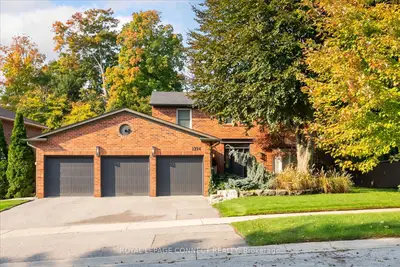 Detached in Pickering