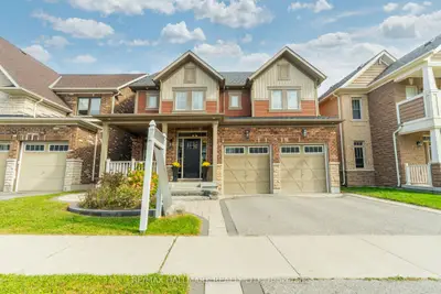 Detached in Oshawa