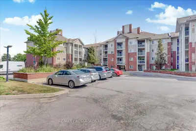 Condo Apartment in Toronto