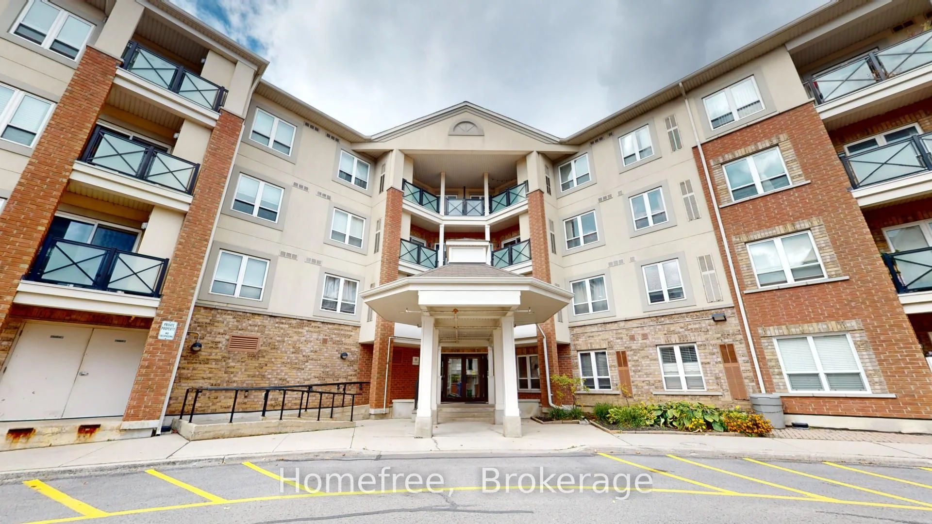 Condo Apartment in Toronto