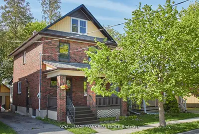 Detached in Oshawa