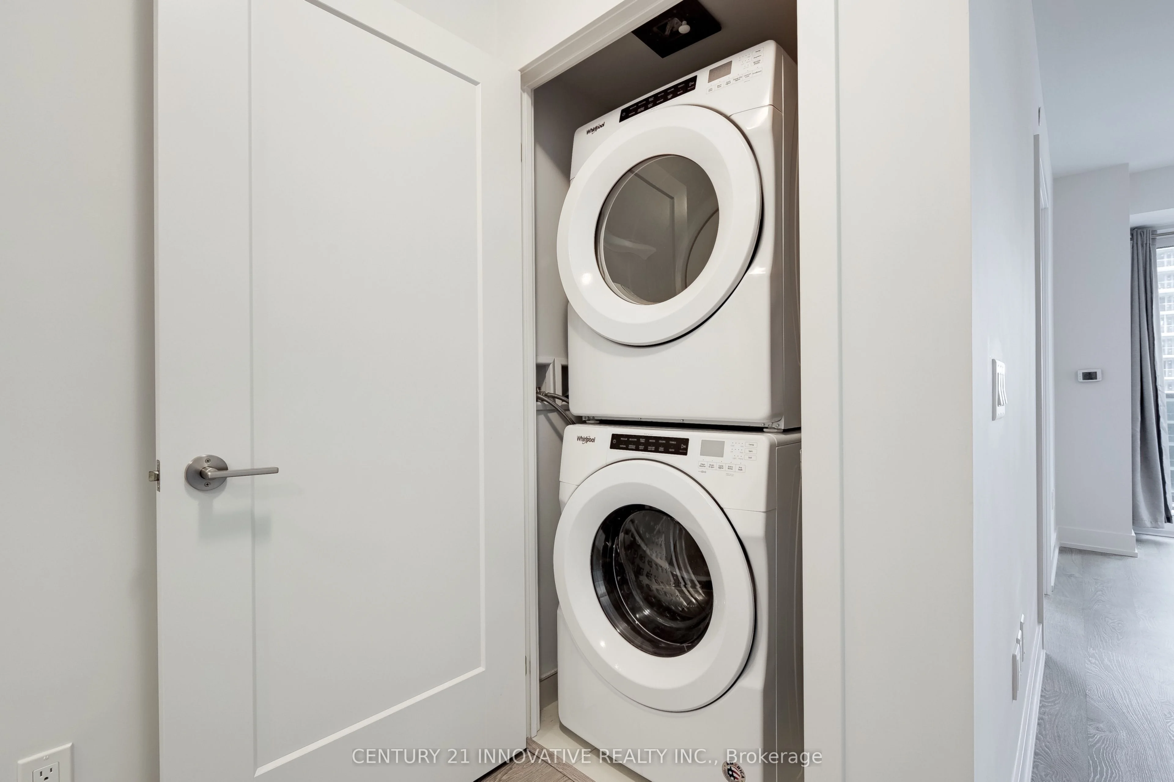 2550 Simcoe Street N 1209, Oshawa, ON L1L 0R5