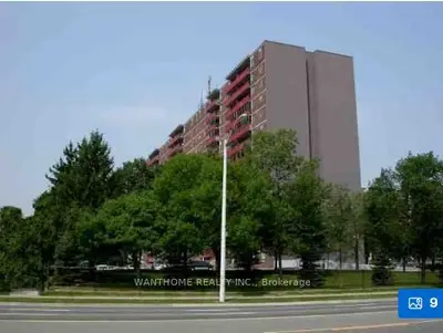 Condo Apartment in Toronto