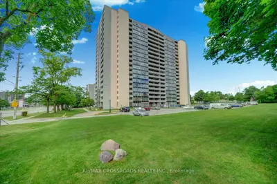 Condo Apartment in Toronto