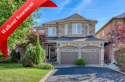 Detached in Oshawa