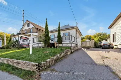 Detached in Oshawa