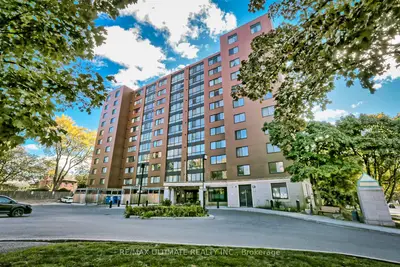 Condo Apartment in Toronto
