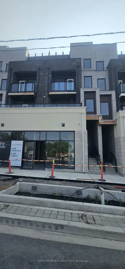 Condo Townhouse in Toronto