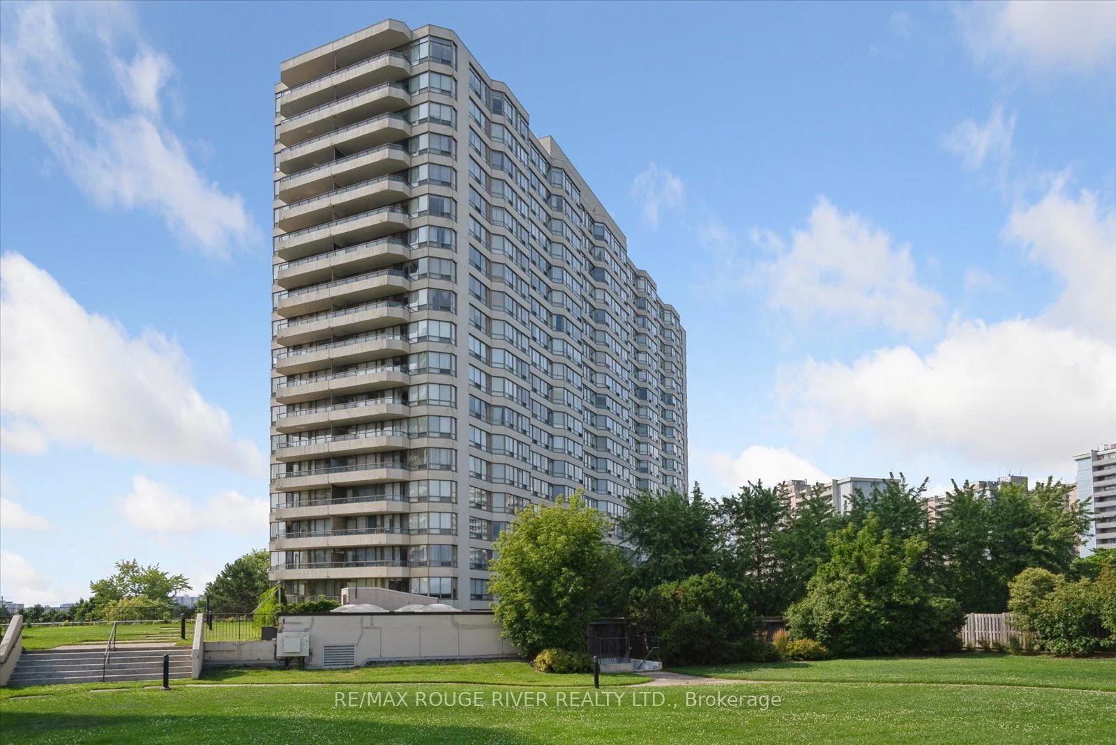 Condo Apartment in Toronto