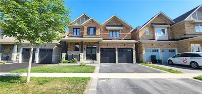 Detached in Oshawa