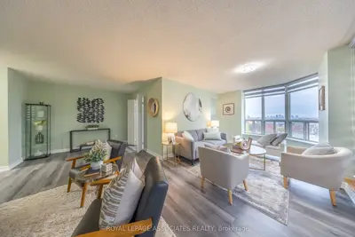 Condo Apartment in Toronto