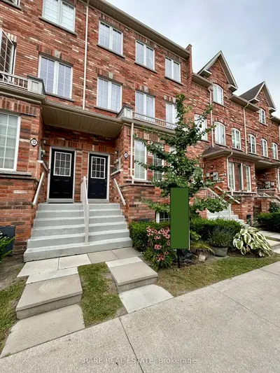 Condo Townhouse in Toronto