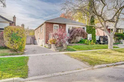 Detached in Toronto