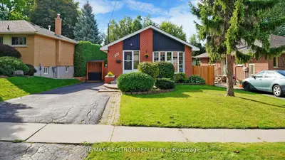 Detached in Oshawa