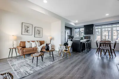 Att/Row/Townhouse in Clarington