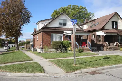 Detached in Oshawa