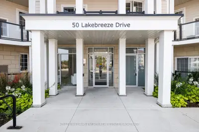 Condo Apartment in Clarington