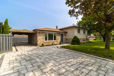 Detached in Pickering
