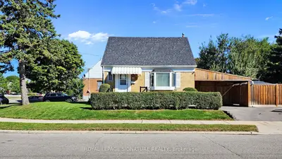 Detached in Toronto