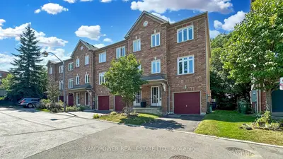 Condo Townhouse in Toronto