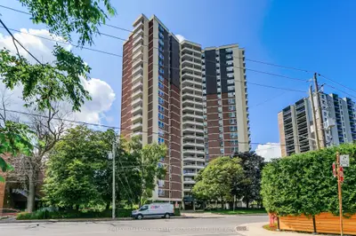 Condo Apartment in Toronto