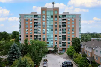 Condo Apartment in Toronto