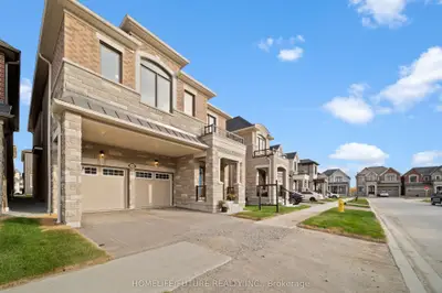 Detached in Pickering