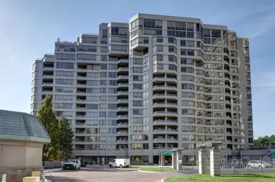 Condo Apartment in Toronto
