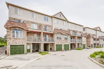 Condo Townhouse in Toronto