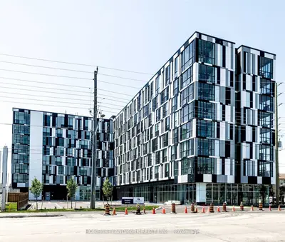 Condo Apartment in Oshawa