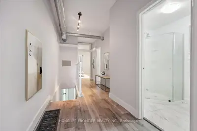 Upper Level in Toronto
