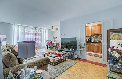 Condo Apartment in Toronto