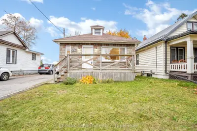 Detached in Oshawa