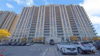 Condo Apartment in Toronto