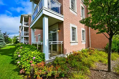 Condo Apartment in Whitby