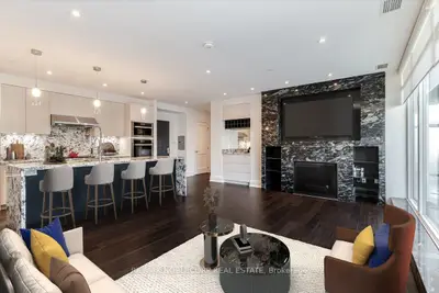 Condo Apartment in Toronto