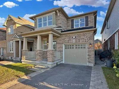 Detached in Pickering