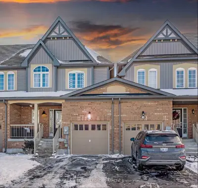 Att/Row/Townhouse in Clarington