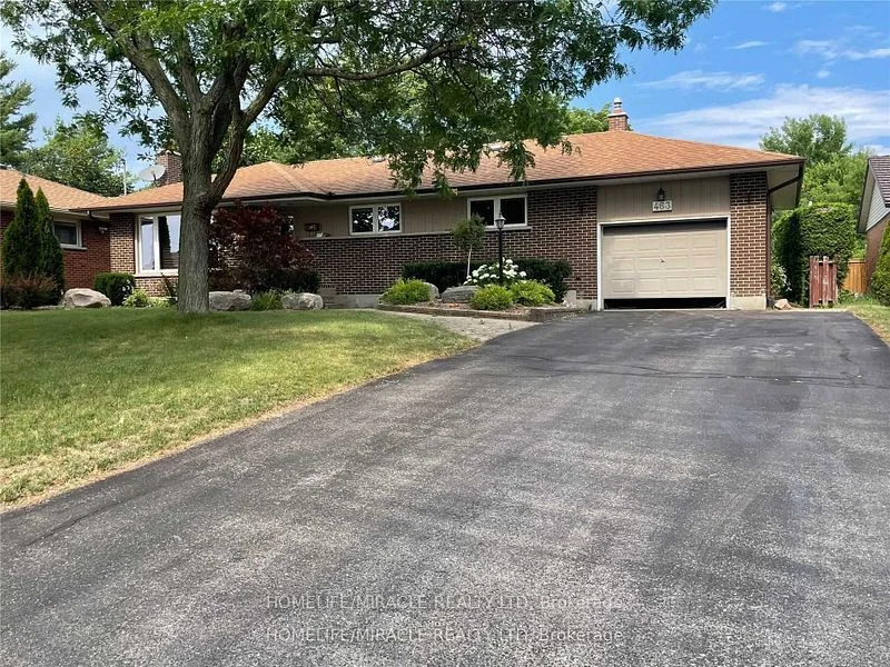 Detached in Oshawa