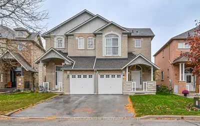 Semi-Detached in Whitby