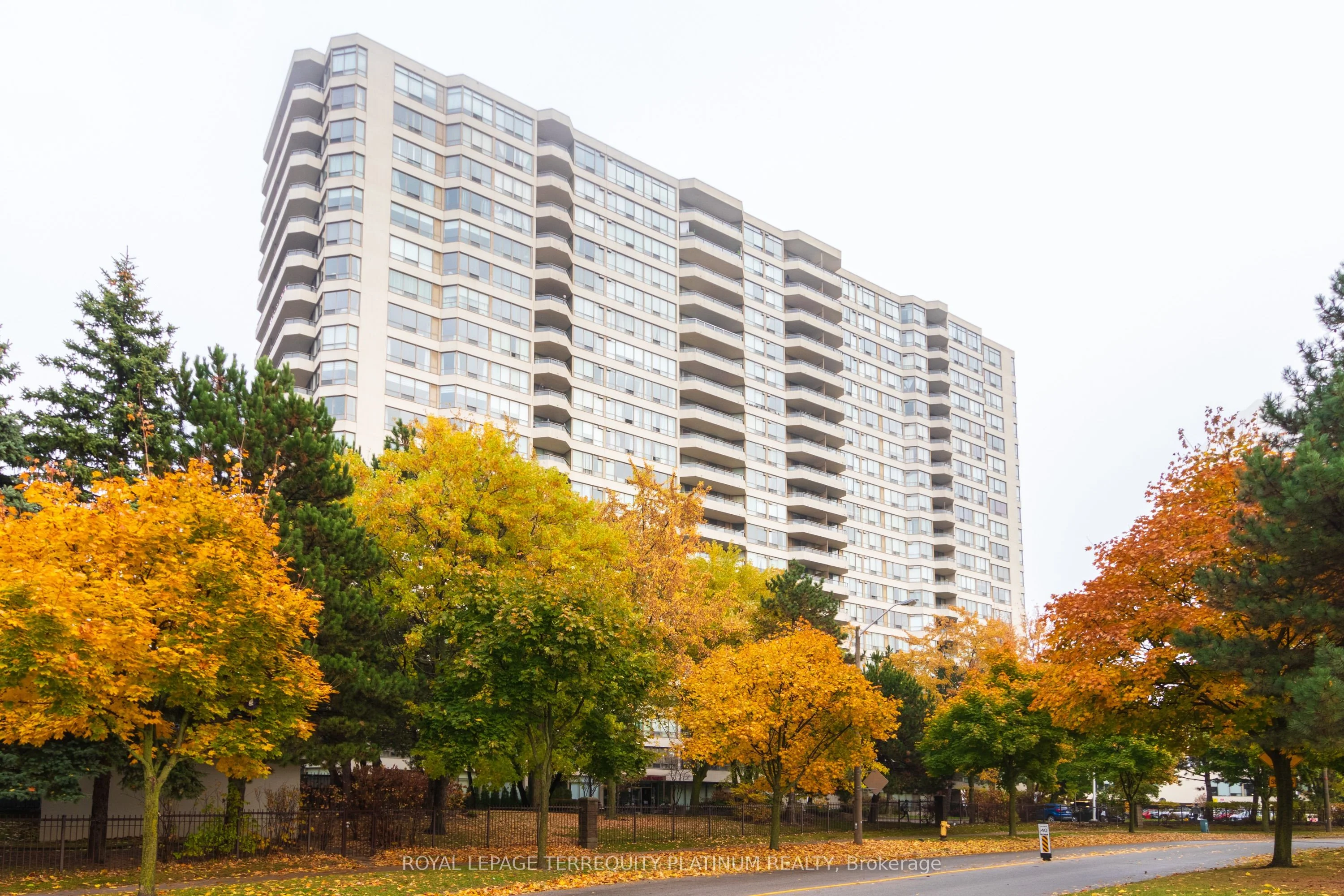 Condo Apartment in Toronto