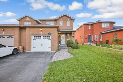 Detached in Oshawa
