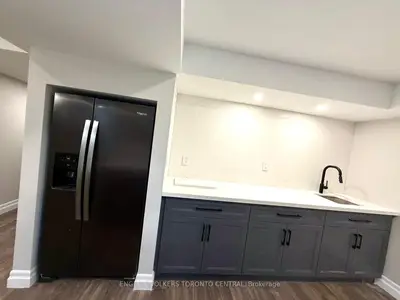 Detached in Oshawa