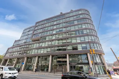 Condo Apartment in Toronto