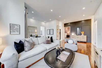 310 Red Maple Road 107, Richmond Hill, On L4c 0t7