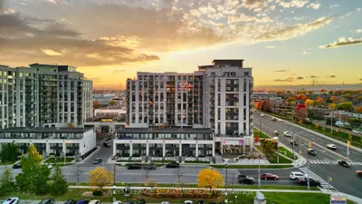 Condo Apartment in Vaughan
