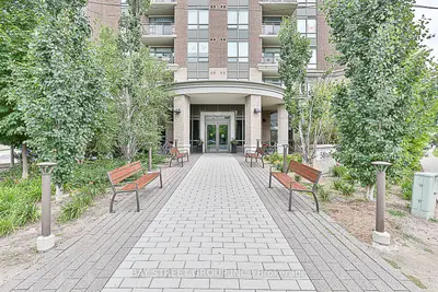 Condo Apartment in Markham