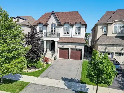 Detached in Richmond Hill