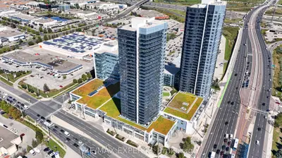 Condo Apartment in Vaughan